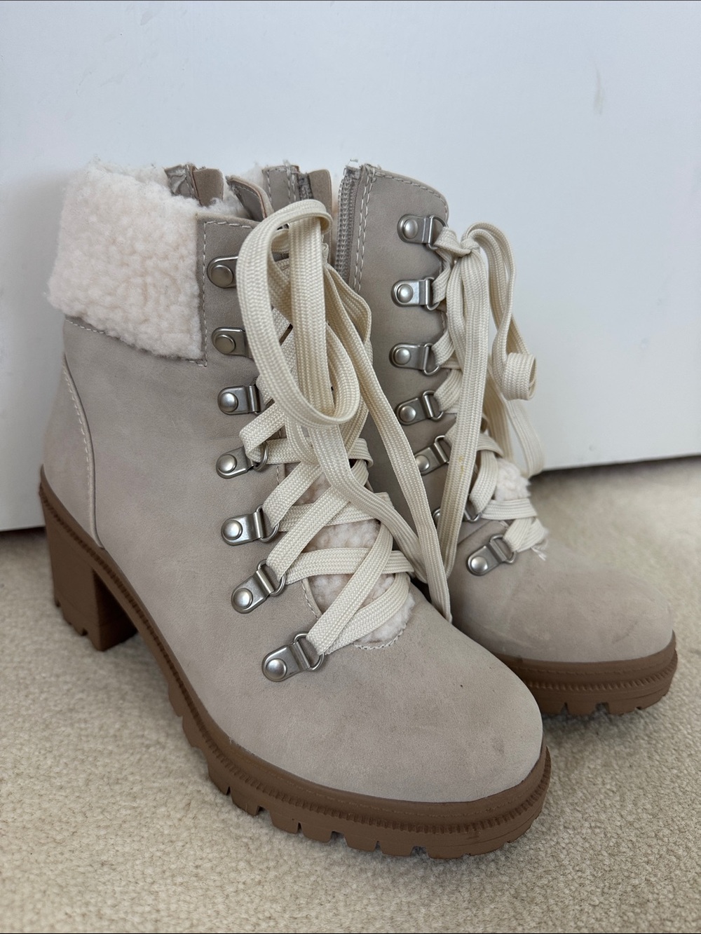 Women's Taupe Sherpa-Trim Lace-Up Ankle Boots